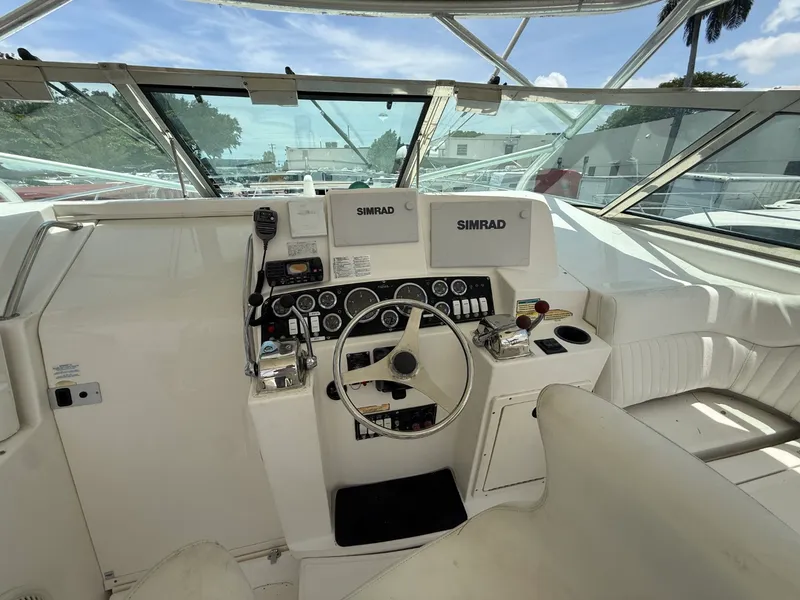 Slide: The Image of Boston Whaler 350 Defiance 2002 - 13