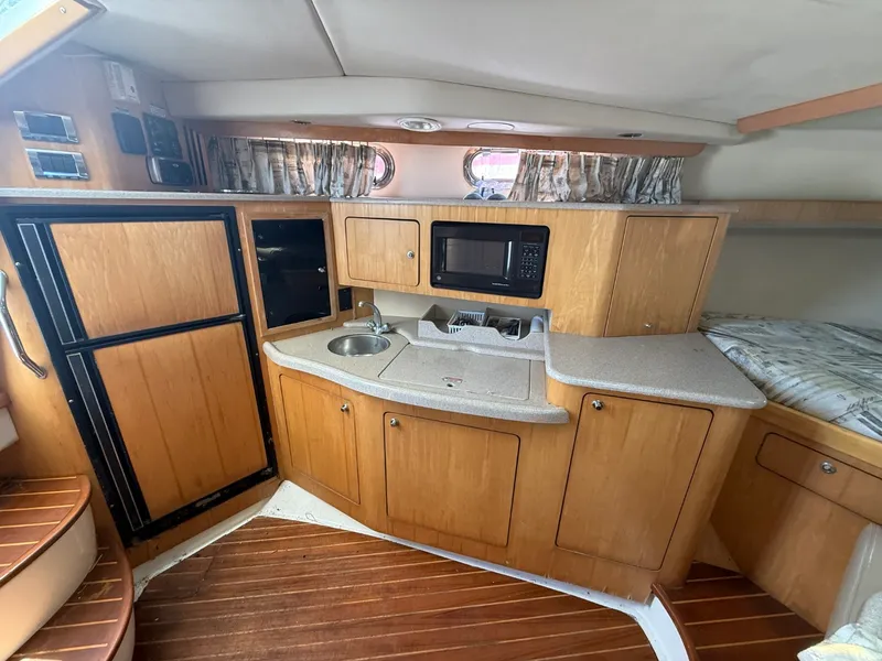 Slide: The Image of Boston Whaler 350 Defiance 2002 - 20