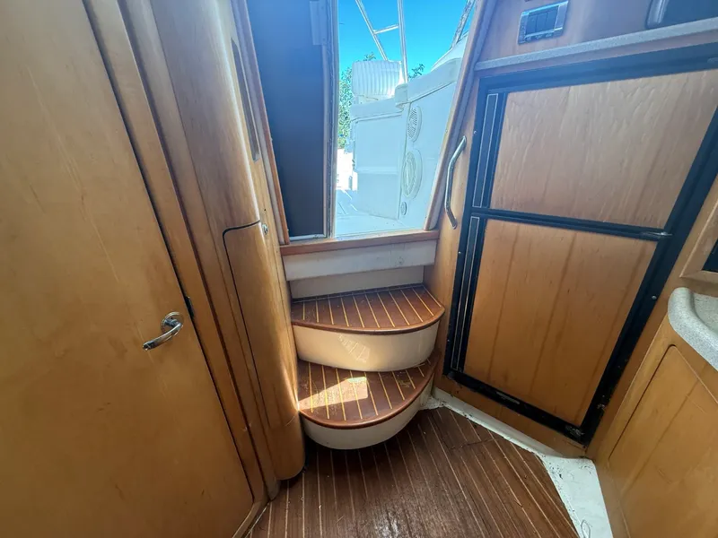 Slide: The Image of Boston Whaler 350 Defiance 2002 - 21