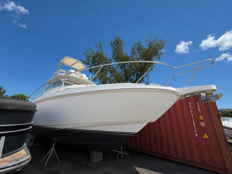 Slide: The Image of Boston Whaler 350 Defiance 2002 - 5