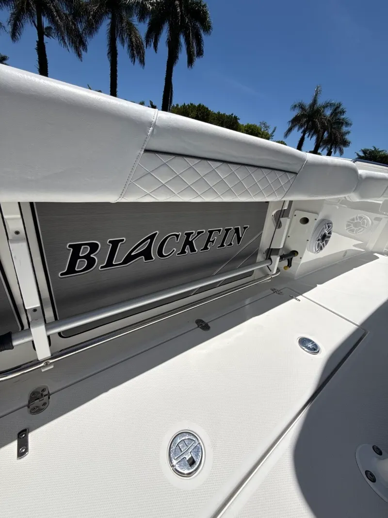 Slide: The Image of Blackfin 252CC 2022 - 55