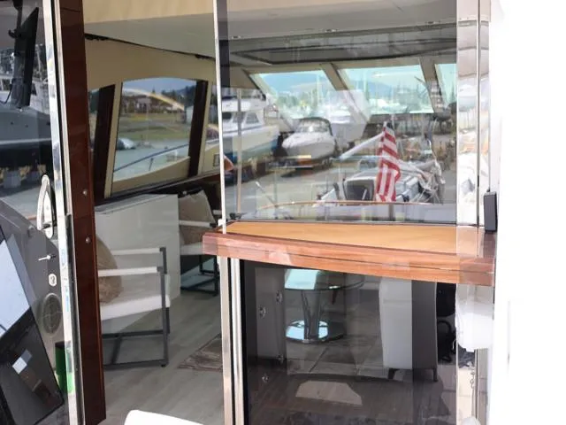 Slide: The Image of Lazzara Yachts 75 LSX 2008 - 26