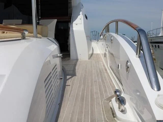 Slide: The Image of Lazzara Yachts 75 LSX 2008 - 16