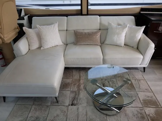 Slide: The Image of Lazzara Yachts 75 LSX 2008 - 34