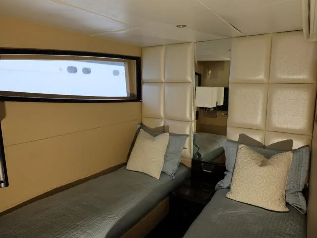Slide: The Image of Lazzara Yachts 75 LSX 2008 - 67