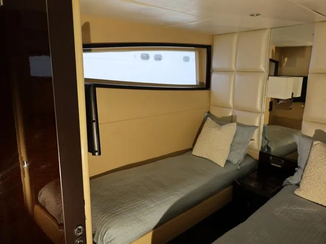 Slide: The Image of Lazzara Yachts 75 LSX 2008 - 66