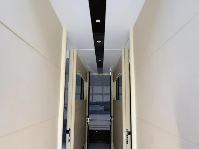 Slide: The Image of Lazzara Yachts 75 LSX 2008 - 56