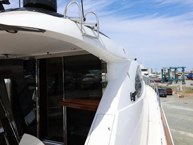 Slide: The Image of Lazzara Yachts 75 LSX 2008 - 22