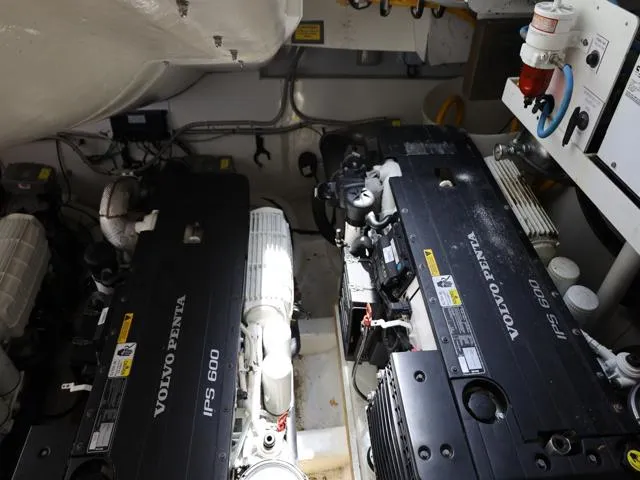 Slide: The Image of Lazzara Yachts 75 LSX 2008 - 78