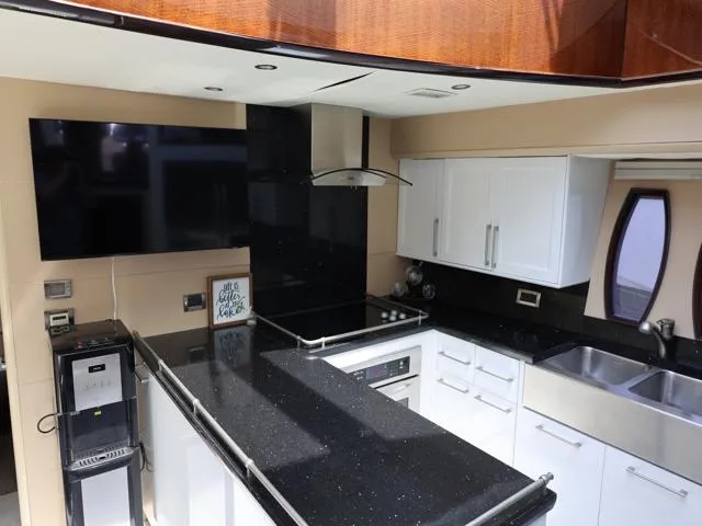 Slide: The Image of Lazzara Yachts 75 LSX 2008 - 44