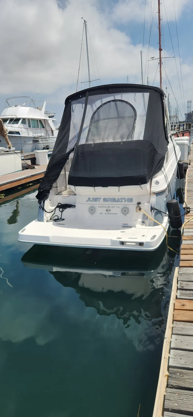 The Image of Regal 28 Express 2020 - 0