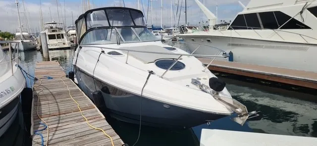Slide: The Image of Regal 28 Express 2020 - 4