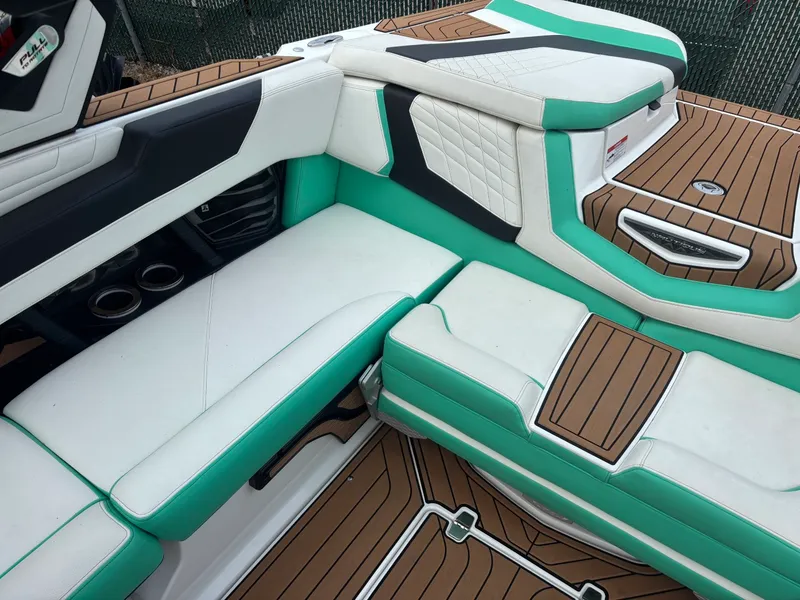Slide: The Image of Nautique Super Air G23 2021 - 24