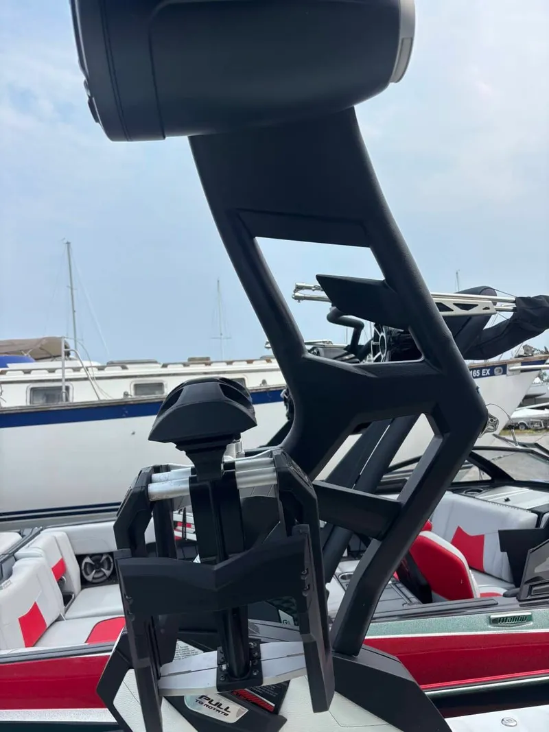 Slide: The Image of Nautique Super Air G23 2021 - 30