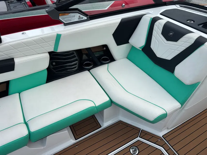 Slide: The Image of Nautique Super Air G23 2021 - 18