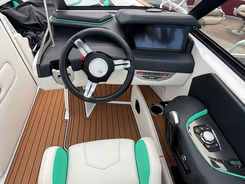 Slide: The Image of Nautique Super Air G23 2021 - 19