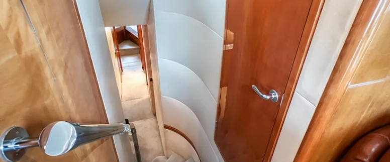 Slide: The Image of Hatteras 68 Convertible 2007 - 19