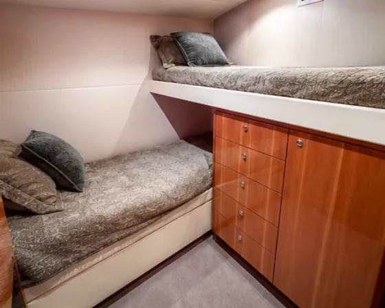 Slide: The Image of Hatteras 68 Convertible 2007 - 17