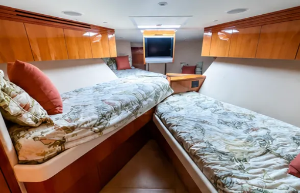 Slide: The Image of Hatteras 68 Convertible 2007 - 12