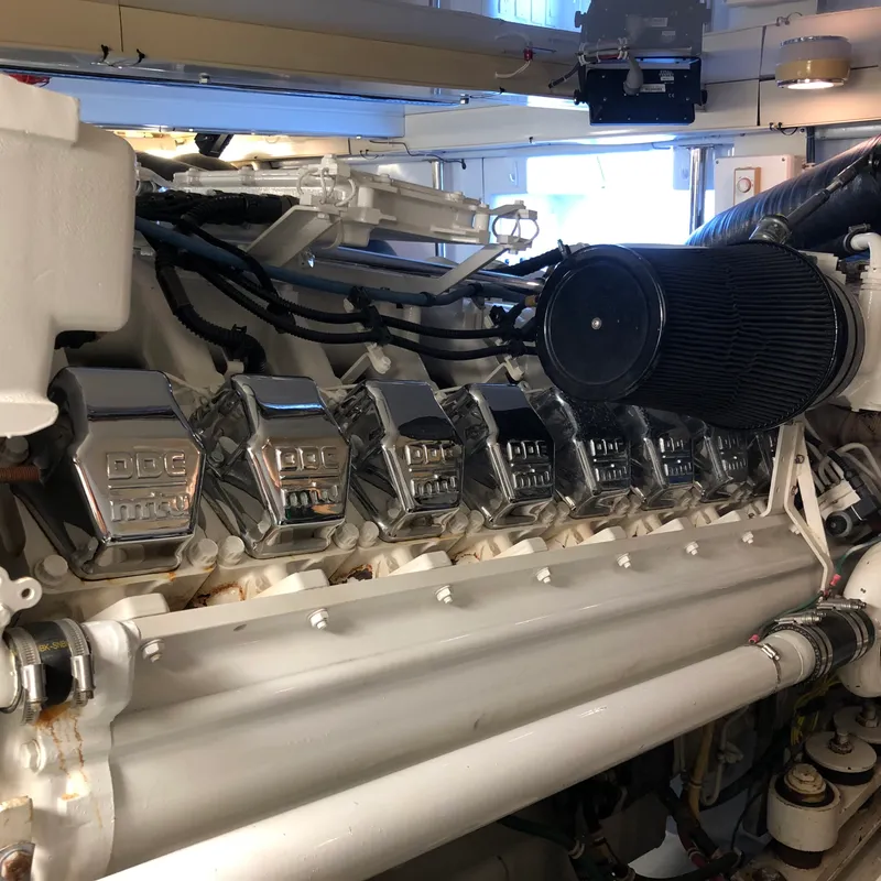 Slide: The Image of Hatteras 68 Convertible 2007 - 27
