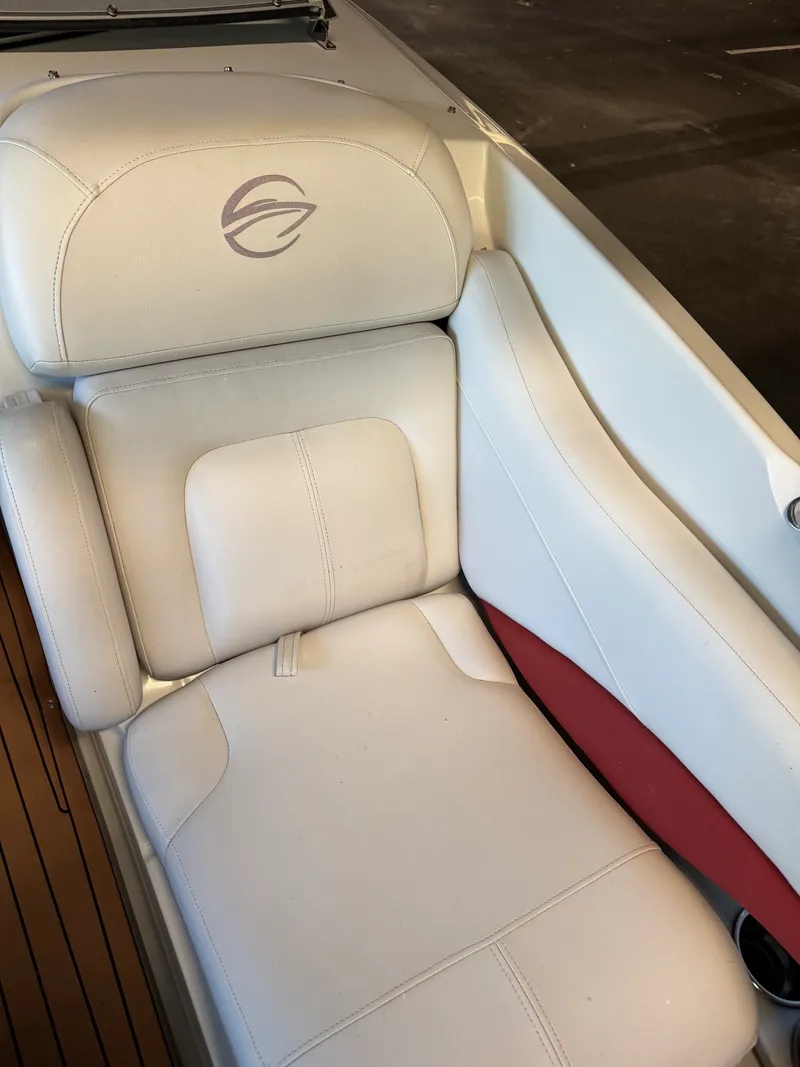 Slide: The Image of Crownline Boats 255 SS 2016 - 18