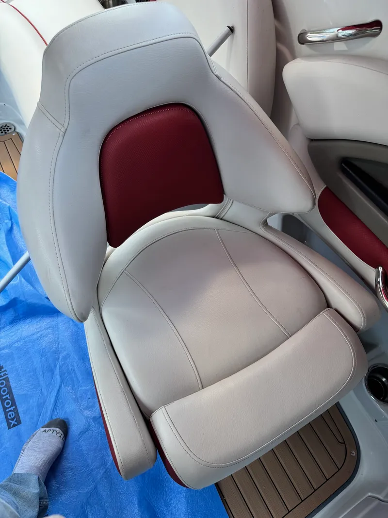 Slide: The Image of Crownline Boats 255 SS 2016 - 20