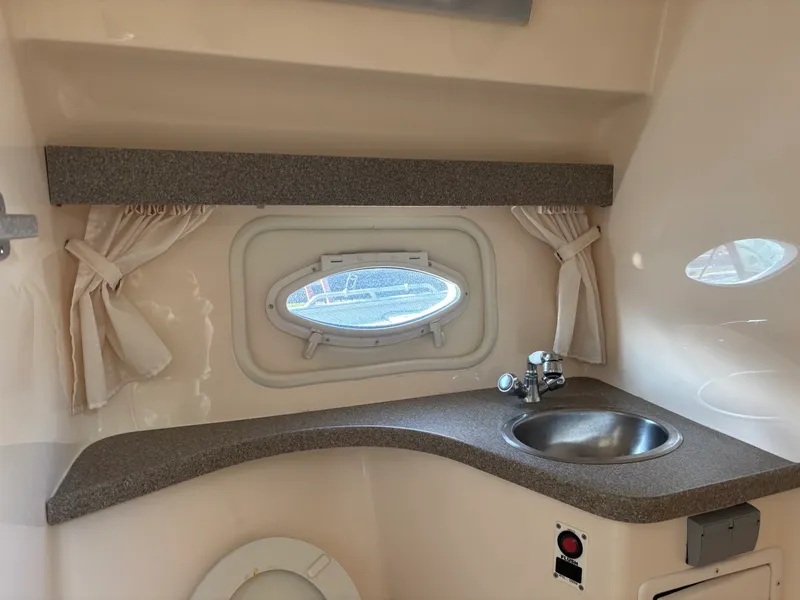 Slide: The Image of Rinker 312 Fiesta Vee 2003 - 24