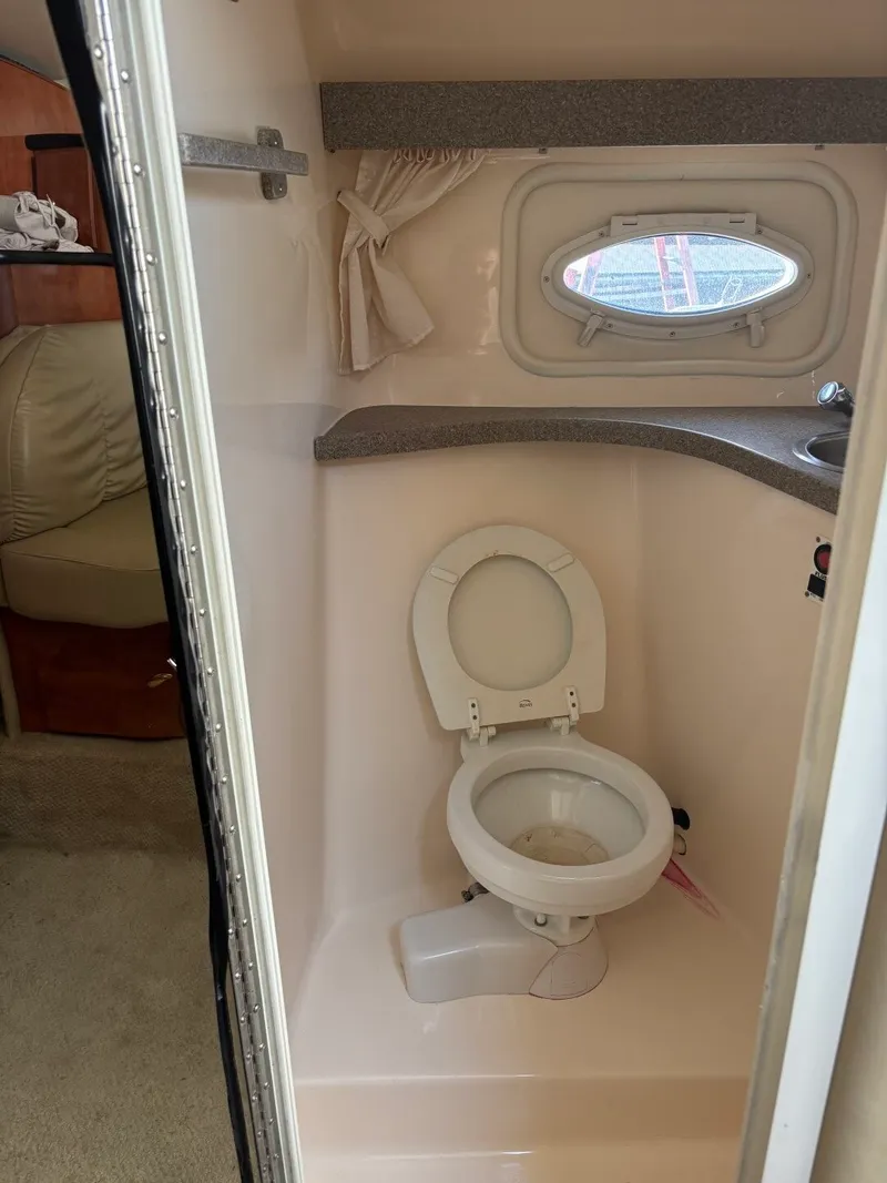 Slide: The Image of Rinker 312 Fiesta Vee 2003 - 30