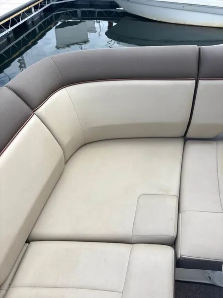 Slide: The Image of Sea Ray 350 Sundancer 2014 - 57