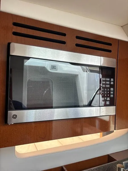 Slide: The Image of Sea Ray 350 Sundancer 2014 - 19