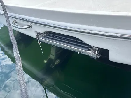 Slide: The Image of Sea Ray 350 Sundancer 2014 - 24