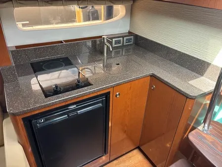 Slide: The Image of Sea Ray 350 Sundancer 2014 - 21