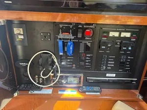 Slide: The Image of Sea Ray 350 Sundancer 2014 - 32