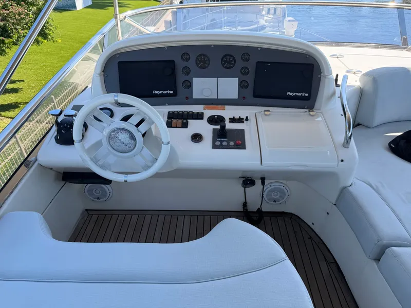 Slide: The Image of Azimut 62 2008 - 36
