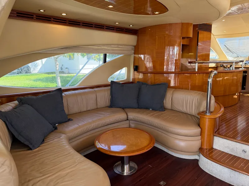 Slide: The Image of Azimut 62 2008 - 9