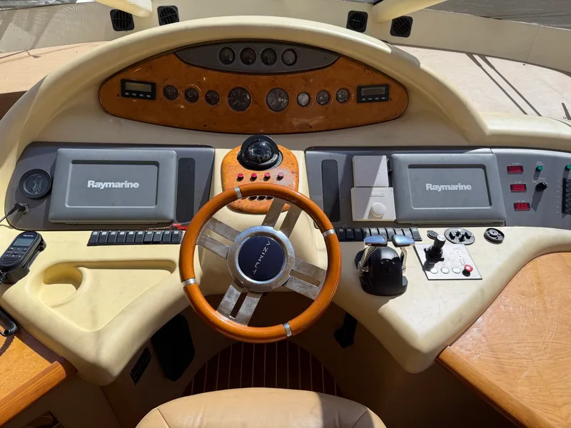 Slide: The Image of Azimut 62 2008 - 2