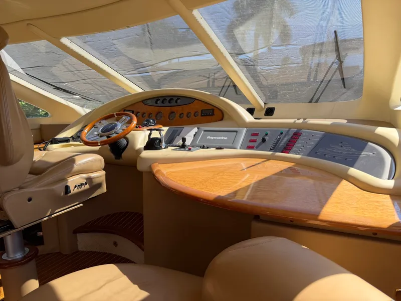 Slide: The Image of Azimut 62 2008 - 15