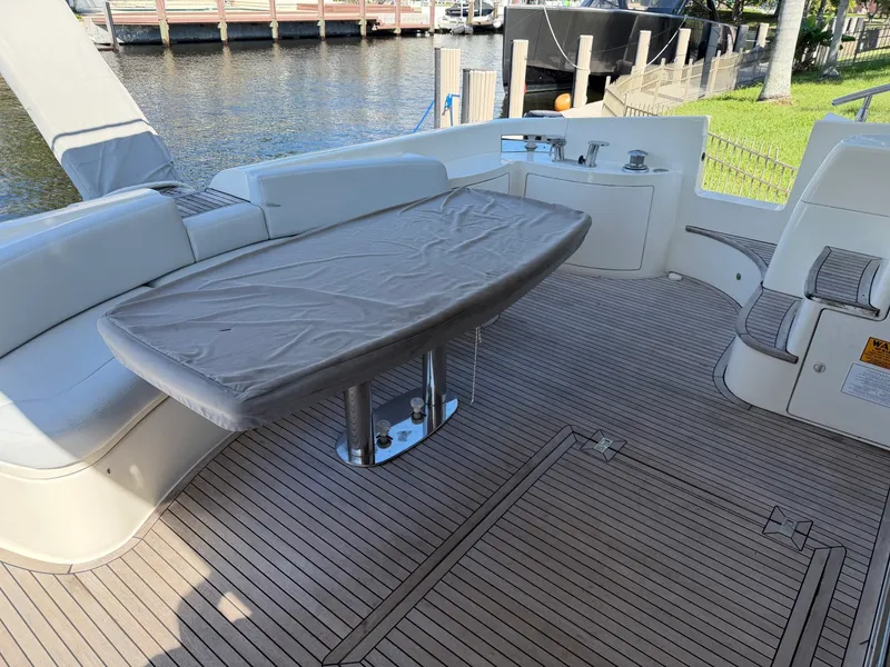 Slide: The Image of Azimut 62 2008 - 5