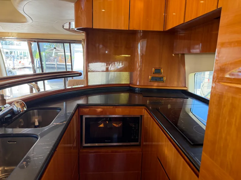 Slide: The Image of Azimut 62 2008 - 16