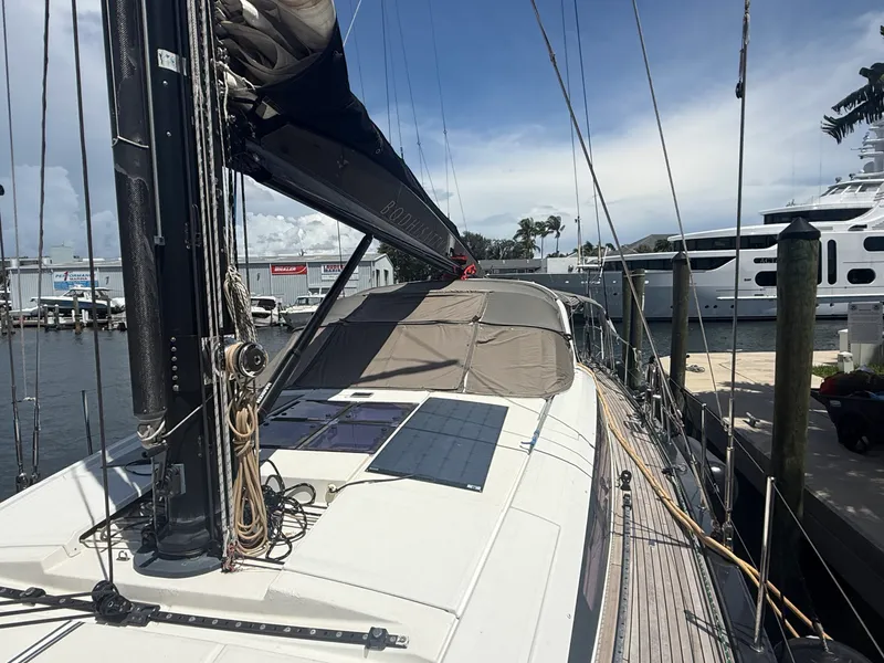 Slide: The Image of Jeanneau 64 2018 - 23