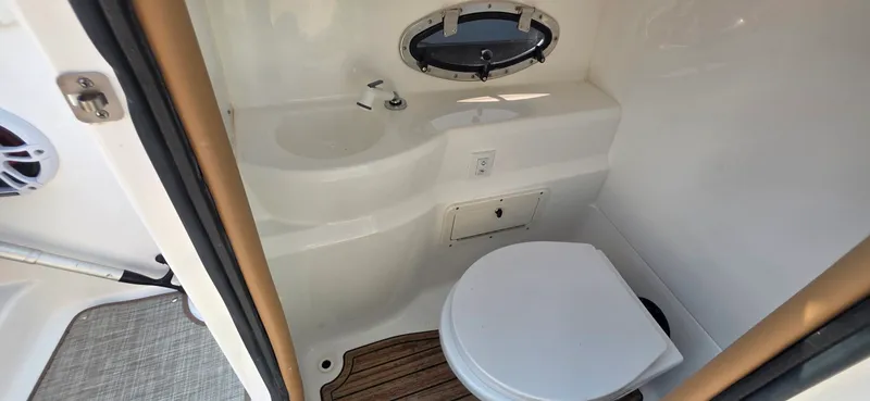 Slide: The Image of NauticStar 243 DC 2024 - 11