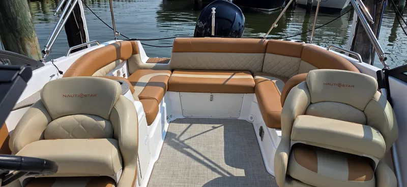 Slide: The Image of NauticStar 243 DC 2024 - 6