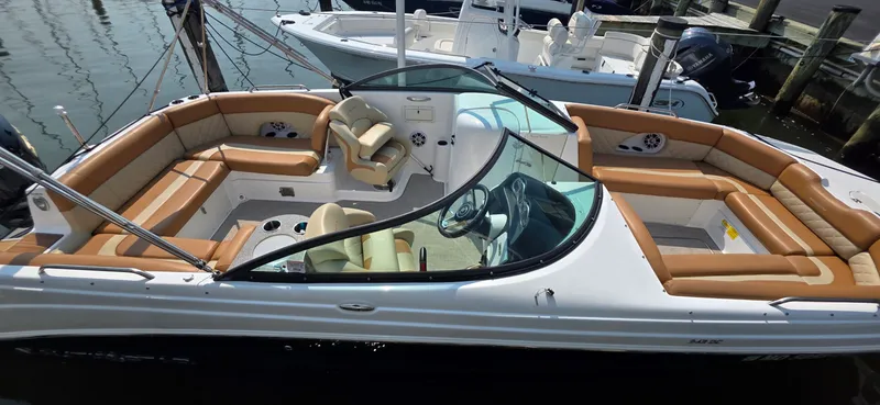 Slide: The Image of NauticStar 243 DC 2024 - 17