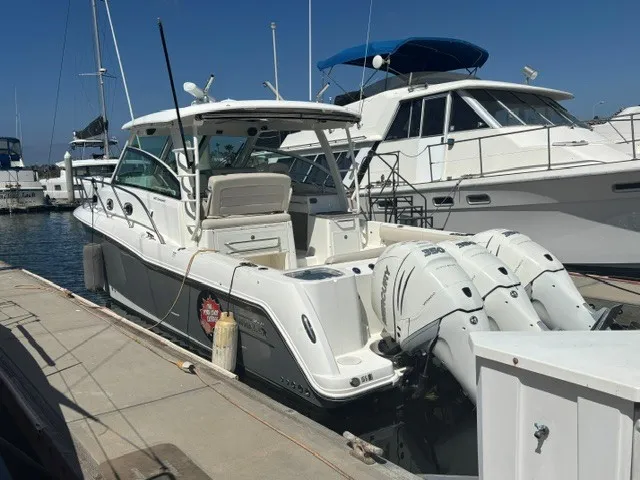Slide: The Image of Boston Whaler 345 Conquest 2016 - 7