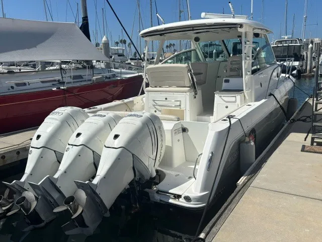 Slide: The Image of Boston Whaler 345 Conquest 2016 - 8