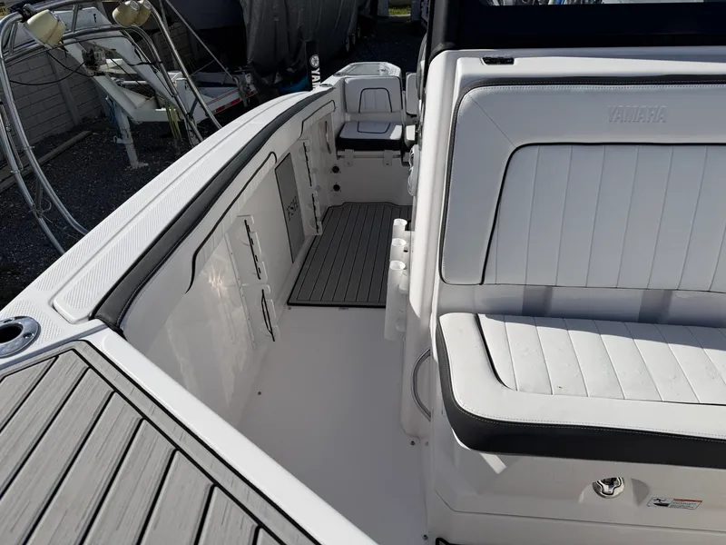 Slide: The Image of Yamaha 255 Fish Sport 2024 - 14