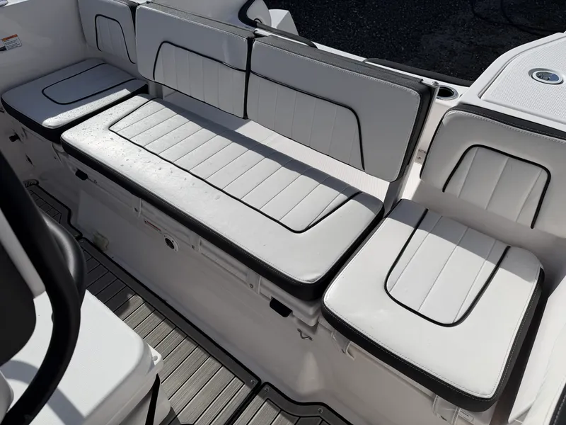 Slide: The Image of Yamaha 255 Fish Sport 2024 - 16