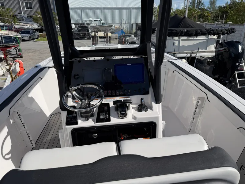 Slide: The Image of Yamaha 255 Fish Sport 2024 - 1