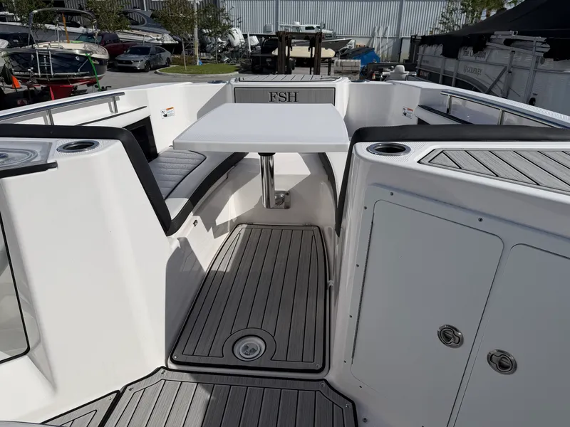 Slide: The Image of Yamaha 255 Fish Sport 2024 - 11