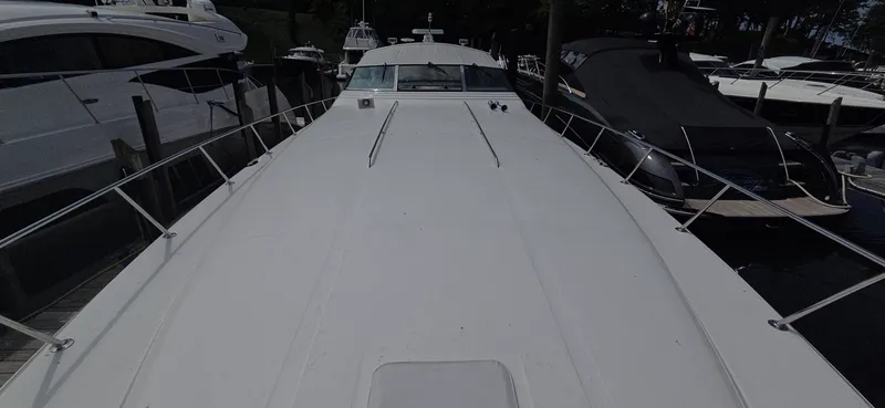 Slide: The Image of Sea Ray 630 Super Sun Sport 1995 - 33